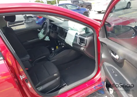 2021 Kia Rio S из США, поврежденный, VIN 3KPA24AD9ME410817